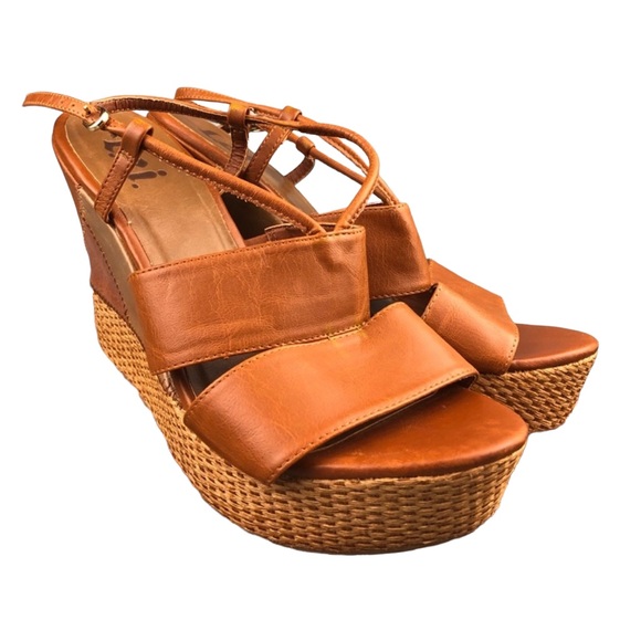 Boho faux leather with faux rattan base wedges - Picture 6 of 6